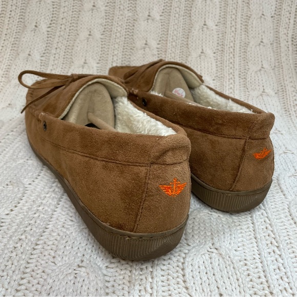 Dockers Moccasin Slippers (11/12 Wide) in Tan - Picture 4 of 6